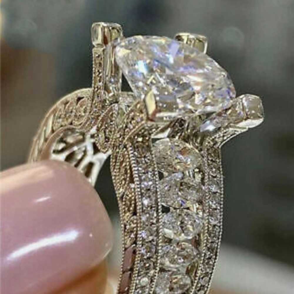 Elegant 5ct Faux Diamond -Cubic Zirconia 925 Silver Engagement Ring - Picture 6 of 9
